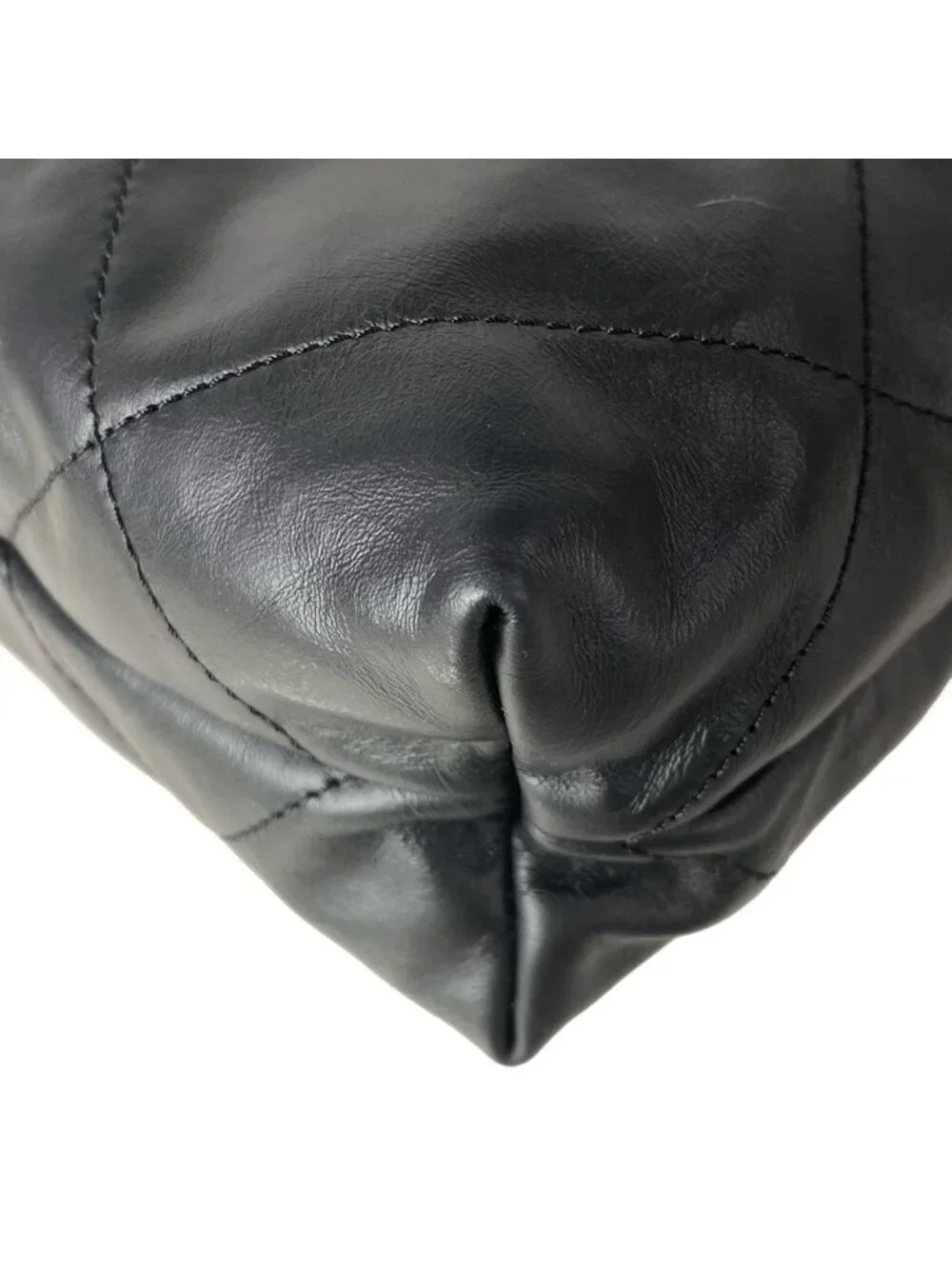 Chanel Shoulder Bag 22 Small Black